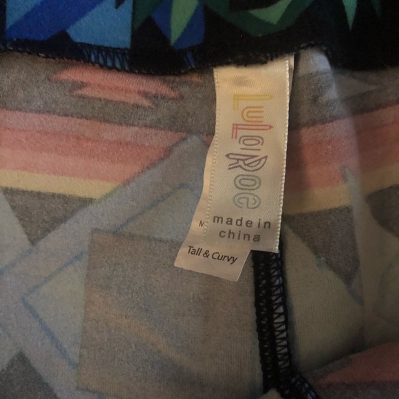 LuLaroe leggings tall & curvy - Picture 2 of 3